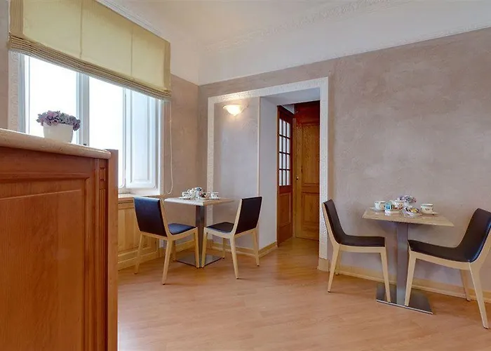 Residenza Romacentro 4*