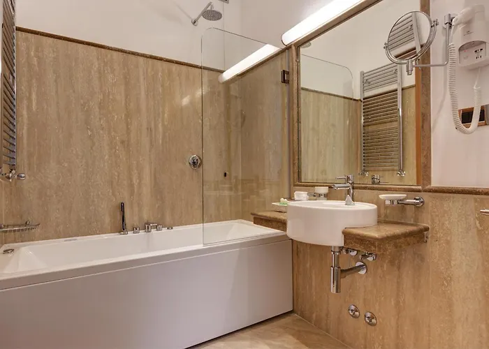 Residenza Romacentro 4*