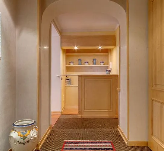 Residenza Romacentro Pensión 4*